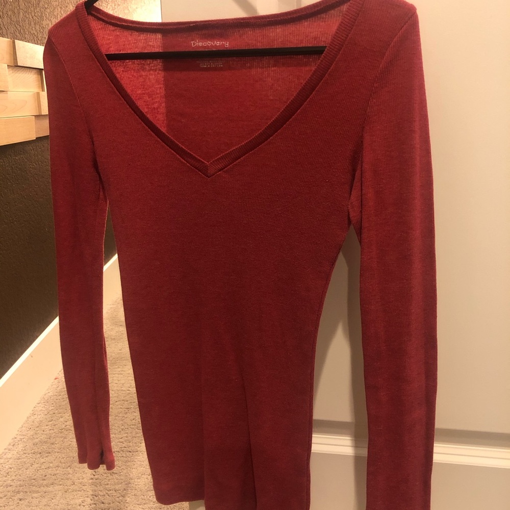 Brick red v-neck long sleeve